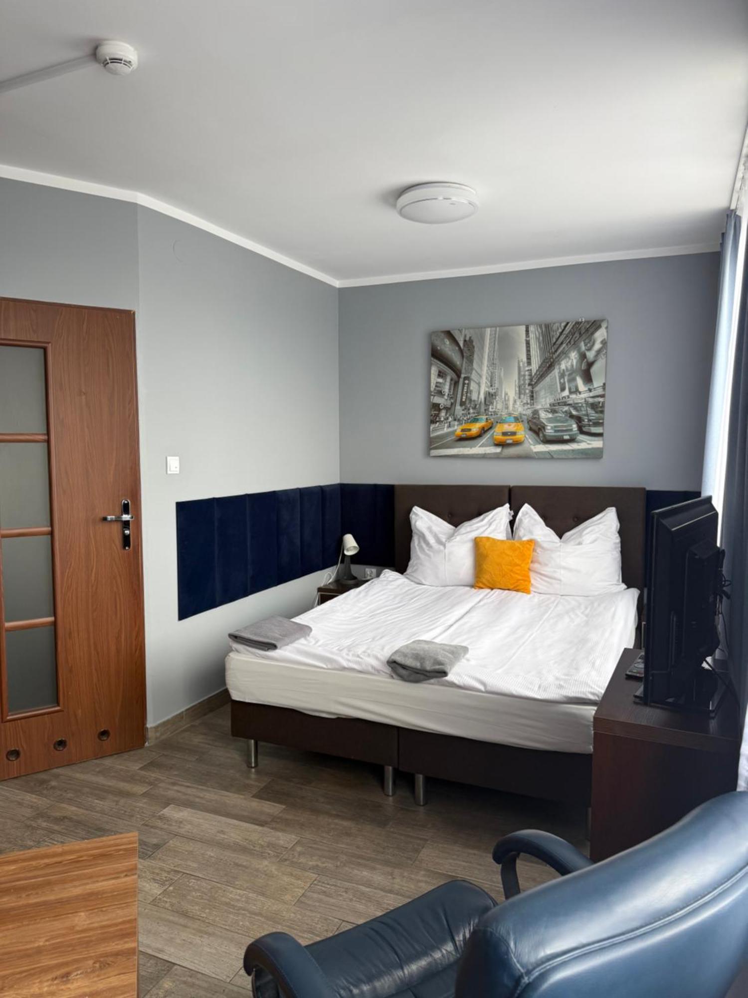 King Room Garden View